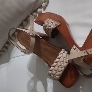 Madden Girl wedges
